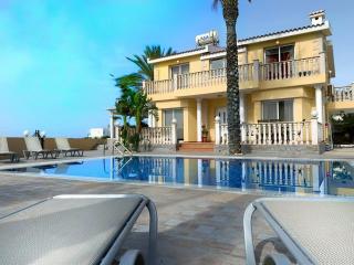 Beach Villa Roula 4 Bedroom in Ayia Napa - Ayia Napa - 0