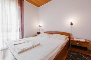 Apartments with parking space Duce, Omis - 2773 - Omiš - 2