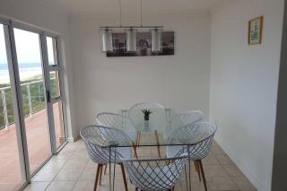 La Mer Stunning Beachfront Apartment - Kingsburgh - 3