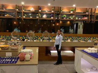 Hotel Shagun Chandigarh Zirakpur - Chandigarh - 4
