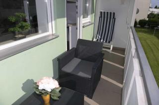 Helle, Ruhige, Moderne Wohnung, 5 min zu Fa GROB - Mindelheim - 1