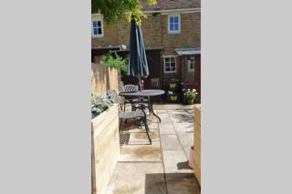 Cotswolds Cottage Ilmington with Wood Burning Stove & BBQ - pet friendly - 8