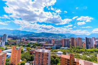 Beautiful Apartment UltraFast Internet /El Poblado - Medellín - 3