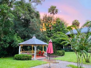 The Ann Stevens House - Cassadaga - 6