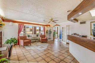 Econo Lodge Eden - 7