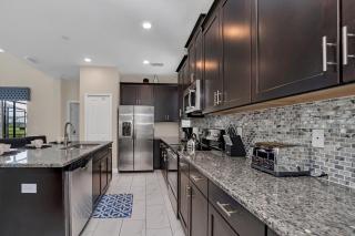 LAKEVIEW Home w Private Pool FREE Water Park - Kissimmee - 1