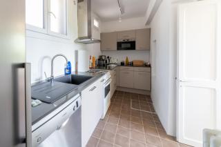 MAISON AVEC PISCINE - PROCHE AVIGNON - WiFI GRATUIT - Sauveterre - 1