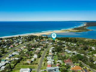 Arklow I Pet Friendly with Ocean Views - 8