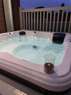 JJs Lodge Azalea - 4