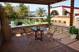 Mylos Hotel Apartments - 1