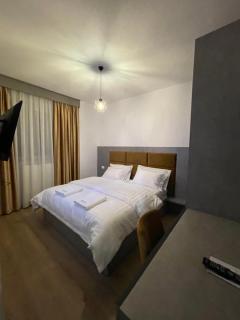 Hotel SH & SH - Pukë - 5