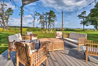 Charming Pine Point Cottage - 2 Blocks to Ocean! - 0