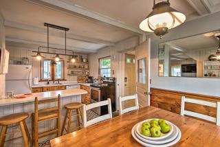 Charming Pine Point Cottage - 2 Blocks to Ocean! - Scarborough - 4