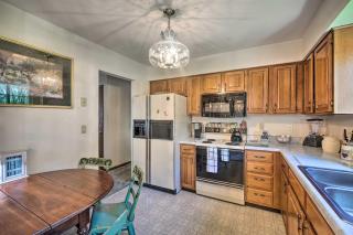 12 Mi to Hersheypark Family Home with Deck! - 4