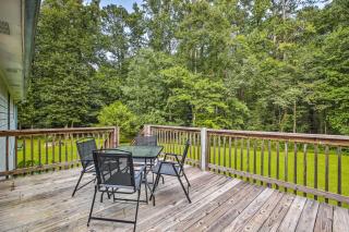 Quiet Home w/ Fire Pit - 1 Mi to Downtown Acworth! - 9