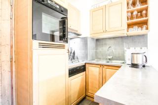 Bright spacious two bed South facing family apartment - 2