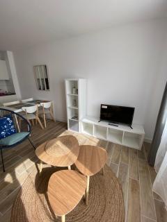 LAPEROUSE 2B coeur de ville et plage à pied pour 4 - parking privé gratuit - Concarneau - 1