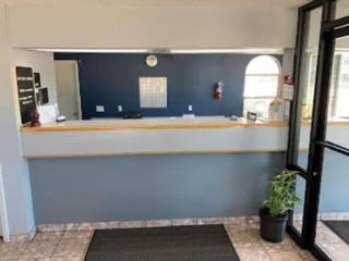 Americas Best Value Inn (Meridian) - Meridian - 8