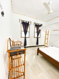 Lighthouse Guesthouse - 1