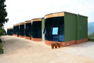 Chimpanzee Lodge - 1