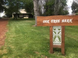 Oak Tree Barn Bridgetown - 5