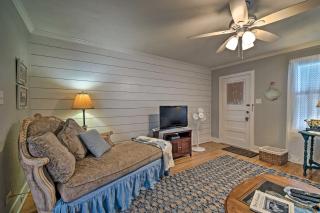 Pet-Friendly Brenham Cottage with Yard! - Brenham - 6