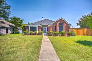 Family-Friendly Rowlett Home about 23 Mi to Dallas - 6