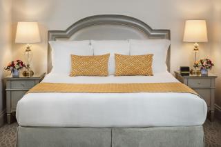 Warwick Melrose Hotel - 4