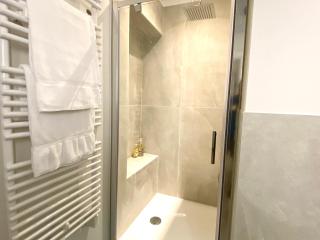 Fara Cinque Small Apartment - Milano - 1