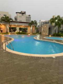 Confortable apartamento de 3 tres habitaciones, con hermosa vista de area verde, ademas de piscinas y juegos infantiles en area recreativa - Santiago de los Caballeros - 0