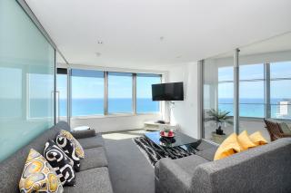 Deluxe Private Apartment in Surfers Paradise - Gold Coast - 4