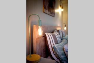 Apollo Bay Beach Hut ~ Wifi ~ Opposite The Ocean - Apollo Bay - 5