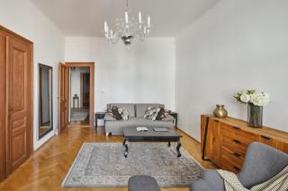 Prague Days - Lavish Apartment in the Old Town - Balcony - Praga - 4