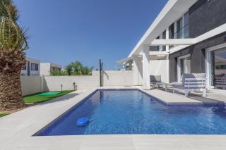 Casa Bos Dolphin Pool Jacuzzi 6p - 1