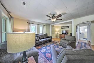 Pet-Friendly Waterfront Hayesville Cottage! - Hayesville - 7