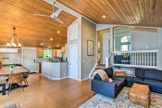Game Room and Private Beach Anderson Island Gem - Yoman - 5