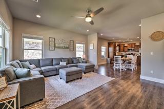 Fayetteville House Pool Access and Gas Grill! - Fayetteville - 8