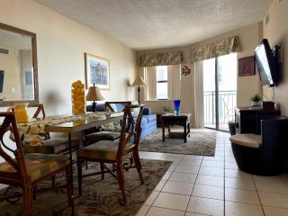 Beachfront Condo Ocean View - St Pete Beach - 7