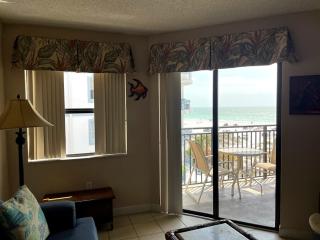 Beachfront Condo Ocean View - St Pete Beach - 5