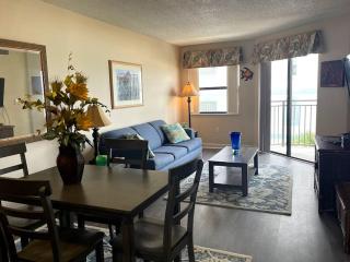 Beachfront Condo Ocean View - St Pete Beach - 4