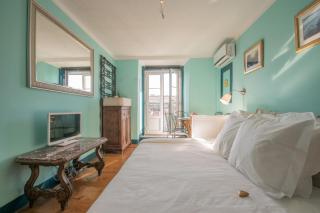 Lisbon Heart Apartments - White Apartment by LovelyStay - 1