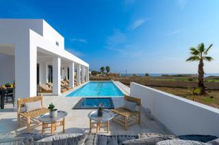 Seacarf Villa, 3 magnificent properties in Lachania beach, Bedrooms 12, Sleeps 27 - Lacónia - 9