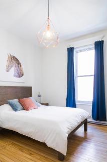 MTLVacationRentals -The Chic Laurier - Montréal - 9