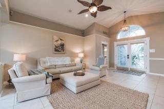 Peaceful Waterfront Pool Home home - Palm Coast - 1