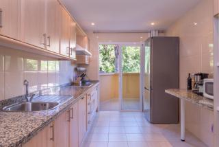 Elveria Hills excellent views - 2