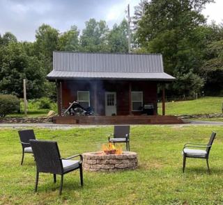 Dragon's Nest Cabin with Mountain Views - Robbinsville - 0