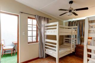 Strand Family 6 Sleeper Cottage En-Suite - 4
