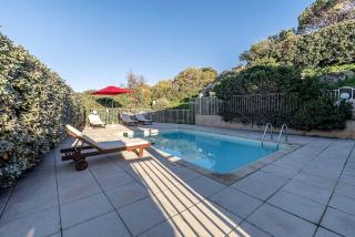 Villa avec Vue Panoramique et Piscine Privée à Corbara - 8