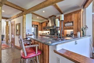 Upscale Ski-InandSki-Out Escape with Deck and Grill - Telluride - 5