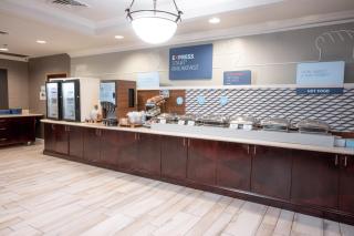 Holiday Inn Express & Suites - Tuscaloosa-University by IHG - Tuscaloosa - 2